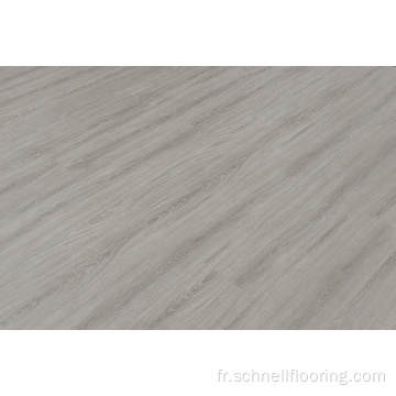 Plancher de vinyle de luxe en chêne crème